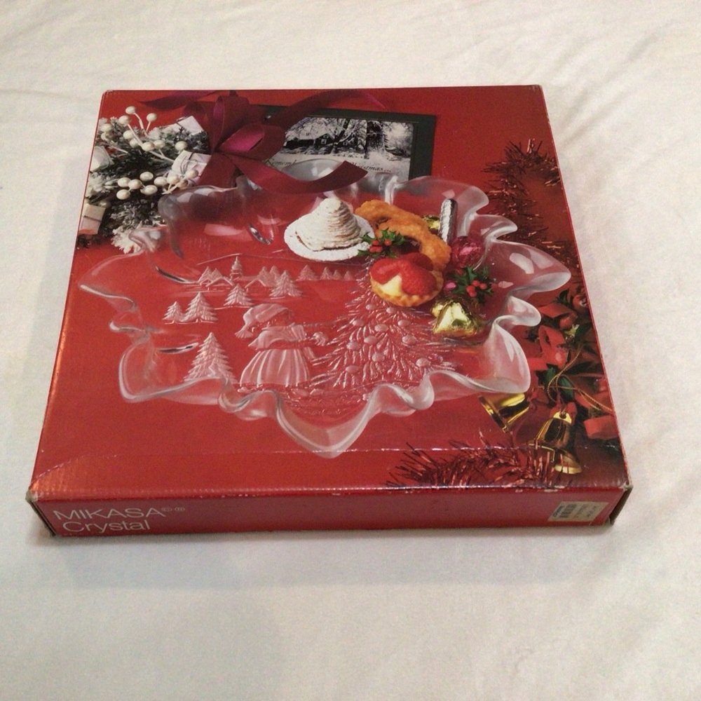 Mikasa Crystal Serving Dish
Christmas Story